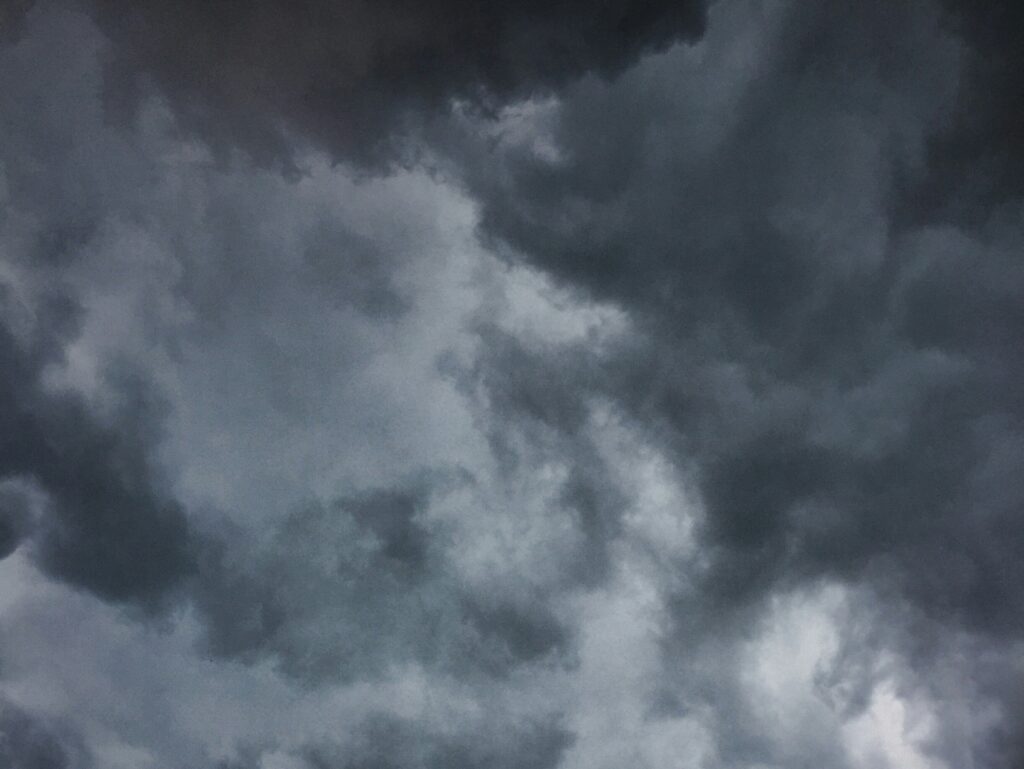 曇り空